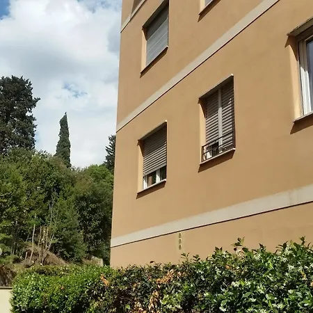 Holiday Home Roma דירה *